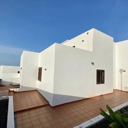 Nyaraló Robert House Tinajo